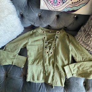 Army green crop sweatshirt 💚